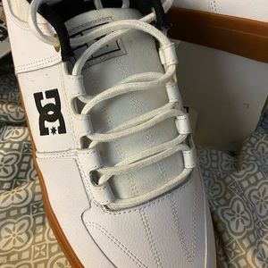 Men’s White DC